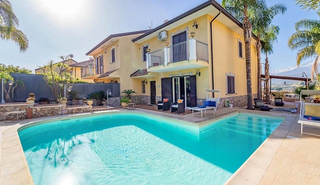 Amazing home in Trappitello
