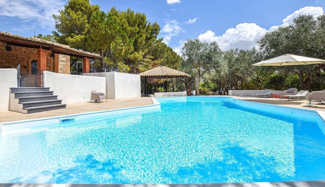 Amazing home in Chiaramonte Gulfi
