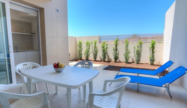 Amazing two bedroom ground floor apartment