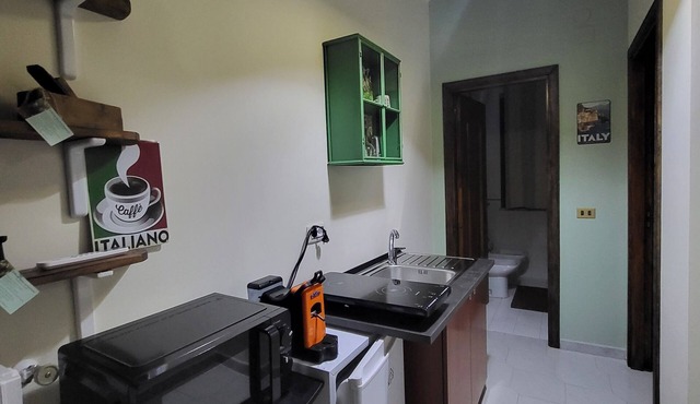 Amodio Apartments - Living