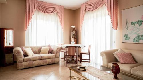 Angelina square Home Gibellina