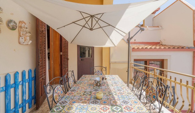 Apartment 'Casa Sicilia Bedda' with Sea View, Private Terrace and Wi-Fi