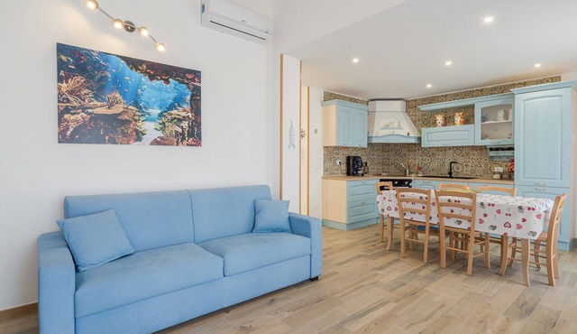 Apartment 'Casa Iole Portopalo' with Sea View, Wi-Fi and Air Conditioning