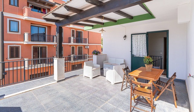 Apartment 'Nettuno with Terrace' Sea View, Wi-Fi and Air Conditioning