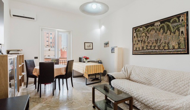 Apartment 'Balcone' with Balcony, Wi-Fi and Air Conditioning