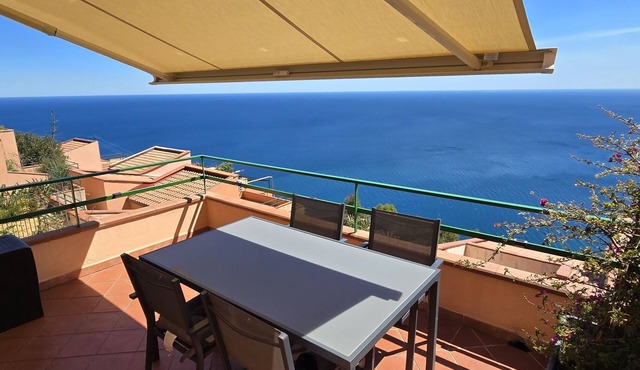 Apartment-Beach view-Private Bathroom-Panoramic