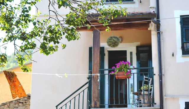 Apartment 'Casa 6 Posti Letto' with Mountain View, Shared Garden and Balcony