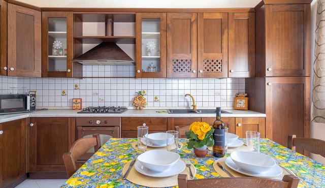 Apartment 'Casa Vivaldi Vista Mare' with Sea View, Wi-Fi and Air Conditioning