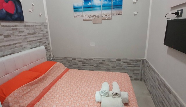 Apartment 'Centro Di Alcamo' with Balcony, Wi-Fi and Air Conditioning