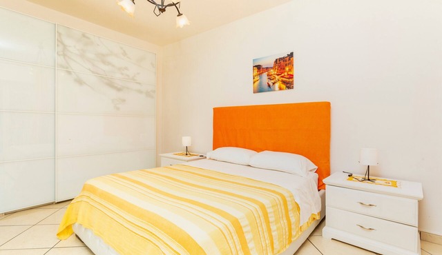 Apartment 'Da Lorenzo Alcantara' with Mountain View and Wi-Fi