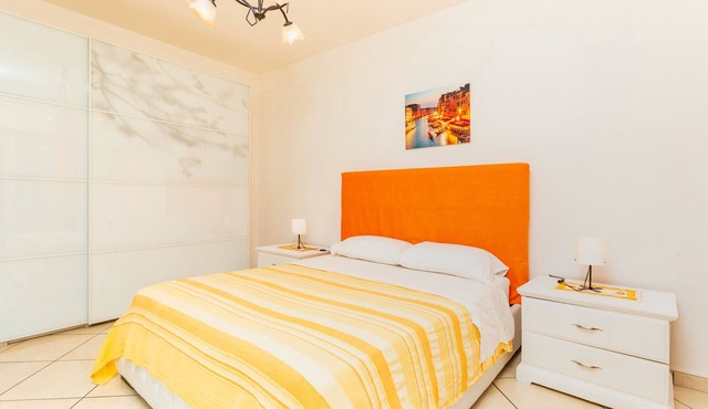 Apartment 'Da Lorenzo Alcantara' with Mountain View and Wi-Fi
