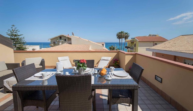 Apartment Eucaliptus sea view