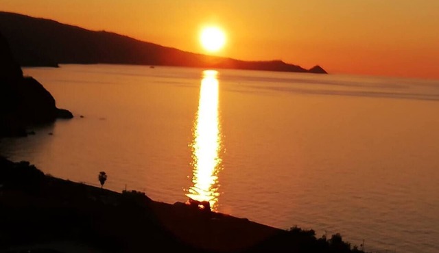 Apartment facing the Aeolian Islands, near Capo D'Orlando and Capo Calavà
