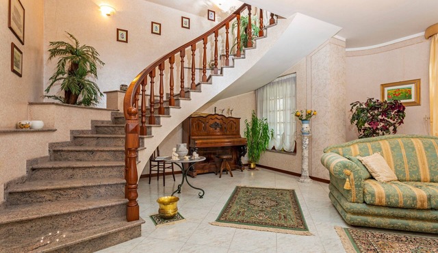 Apartment 'Il Giardino Di Pietra' with Mountain View, Wi-Fi and Air Conditioning