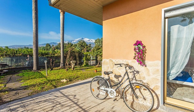 Apartment 'Il Giardino Delle Ninfe' with Mountain View, Wi-Fi and Air Conditioning