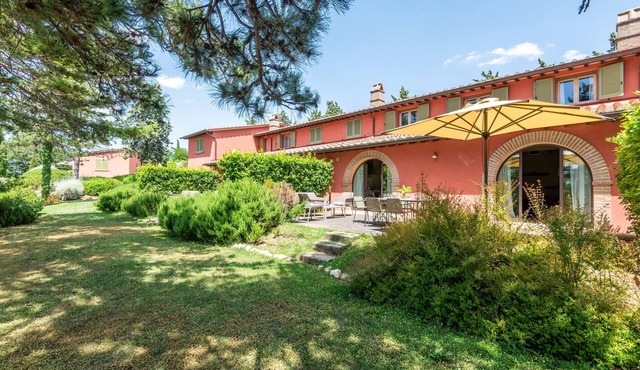 Apartment In A Hotel "Villa Salvia" with Shared Pool, Private Terrace & Wi-Fi
