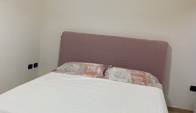 Apartment in a private park with concierge service Video guarded