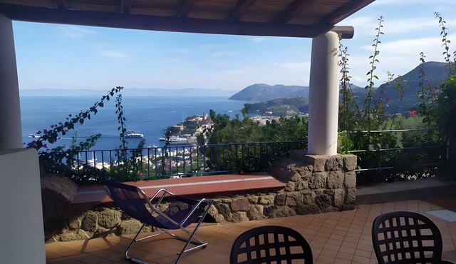 Apartment in Villa "Panarea" with Sea View, Wi-Fi and Air Conditioning