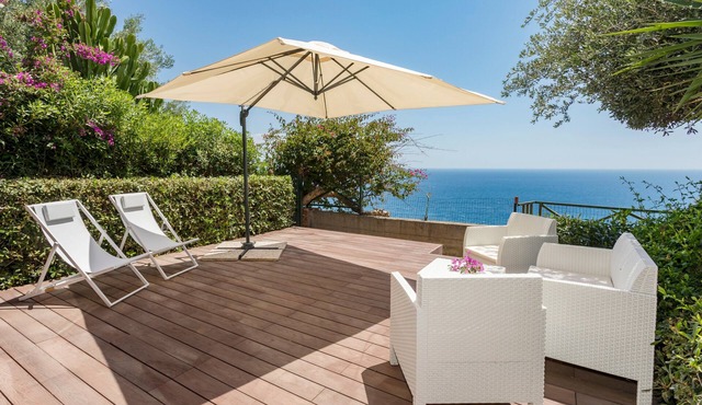 Apartment 'Paradise Residence 2' with Sea View, Wi-Fi and Air Conditioning
