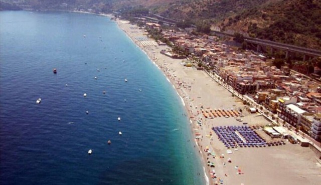 Apartment 'La Bolina' with Sea View, Wi-Fi and Air Conditioning