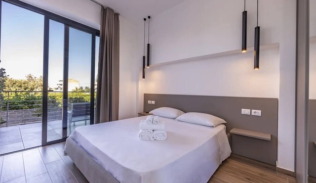 Apartment 'La Brisa Apartments - Scirocco' with Mountain View, Wi-Fi and Air Conditioning