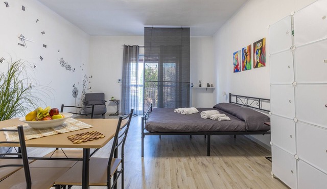 Apartment 'Monolocale In Villa Con Piscina' with Mountain View, Shared Pool and Wi-Fi