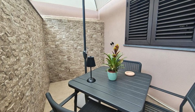 Apartment 'Perla Dell'Etna - Piano Terra' with Shared Terrace, Wi-Fi and Air Conditioning