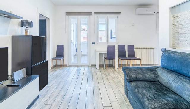 Apartment 'Syria Luxury Apartment' with Private Terrace, Wi-Fi and Air Conditioning