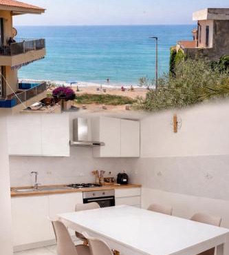 Appartamento Fronte Mare con Ampio Terrazzo - Privitera