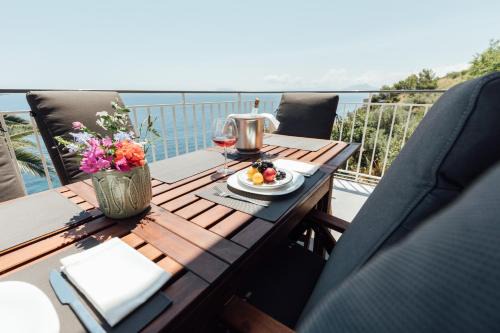 Appartamento in Villa Palme, vista e accesso mare