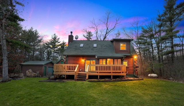 Arkdale Cabin w/Game Room, Fire Pit & ATV Access in Arkdale