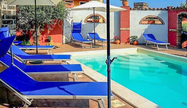 Awesome apartment in Santa Venerina with outdoor swimming pool