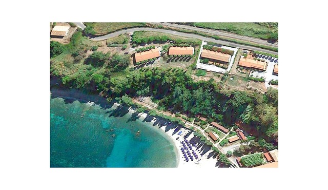 Awesome apartment in Briatico with house sea view