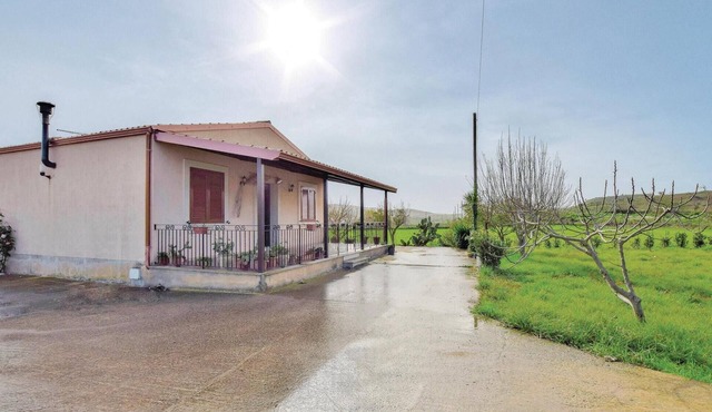 Awesome home in Giarratana (RG)