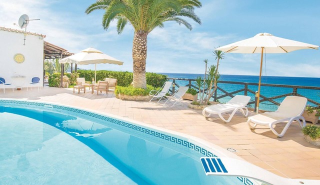 Awesome home in Parghelia VV