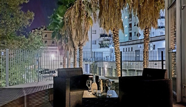 B&B Center City