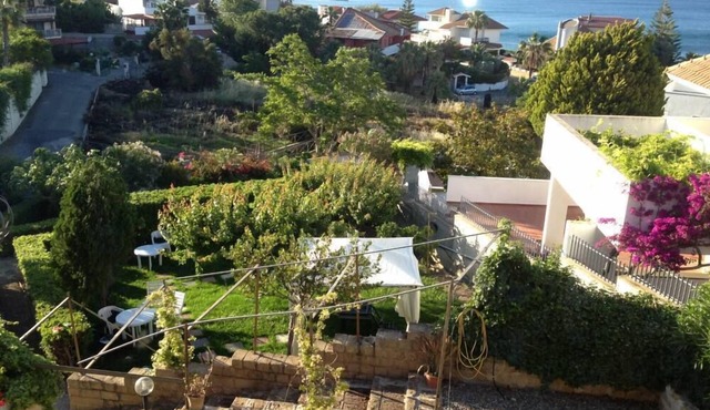 B & B Magna Grecia/villa/rooms with garden close to the sea