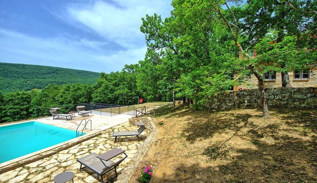 Beautiful private villa for 10 guests with WIFI, A/C, private pool and panoramic view