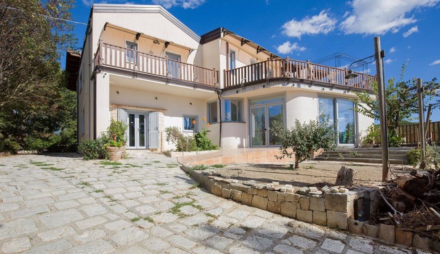 Beautiful home in Colobraro with WiFi