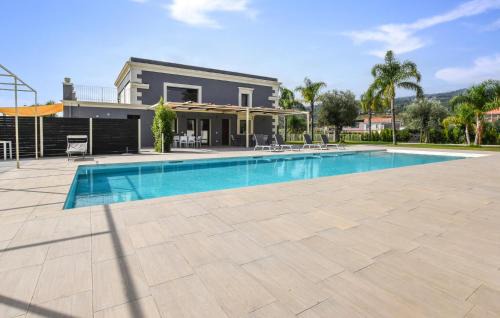 Beautiful Home In Mascali
