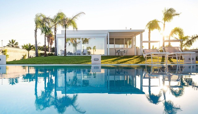 Beautiful private villa for 10 people with pool, WIFI, A/C, TV and terrace