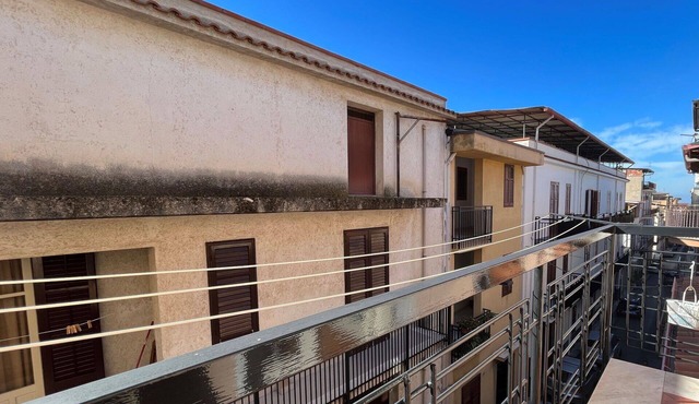 Beautiful villa for 6 people with A/C, WIFI, TV and balcony