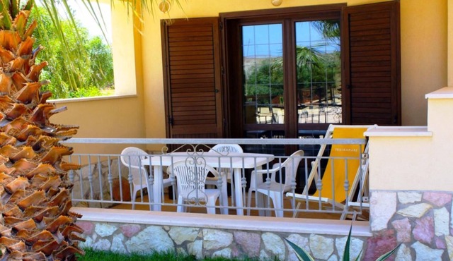 Bilo 4 - One Bedroom Resort, Sleeps 4