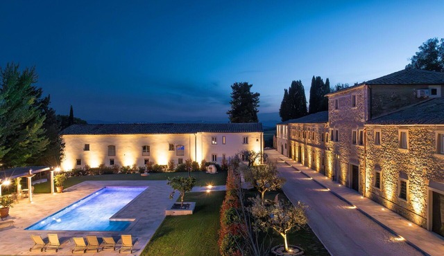 Borgo Ariano 7 – Apartment with pool