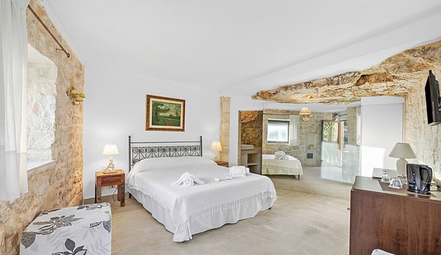 Borgo Hedone - Mandorla, Scicli, Italy