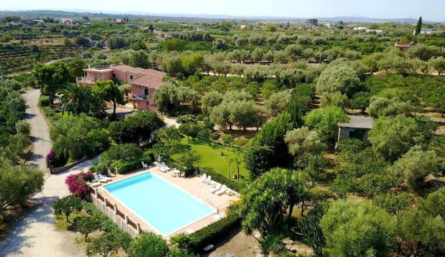 Borgo Levante Farmhouse/Green Room