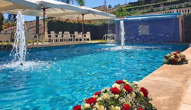 Bungalow in Santa Venerina with shared pool