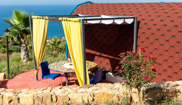 Bungalow 'Lavanda' with Sea View, Wi-Fi and Air Conditioning