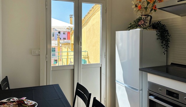 Ca' Bea Apartment with AC and Terrace in Vernazza