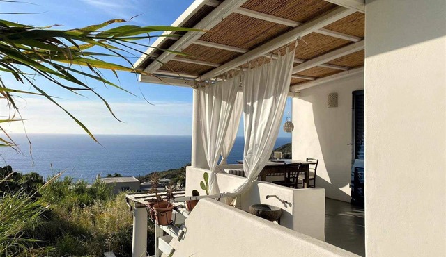 Casa Capperina, sea view - Pollara